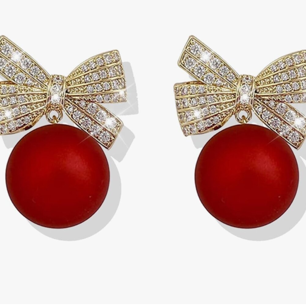 Gorgeous Pearl Bow Earrings